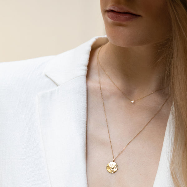 Icon Horse Medal gold